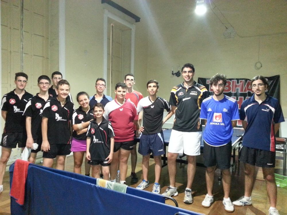 Selection of HiTT Elite and 2 Star players together with Australian coach Edwin Cotter